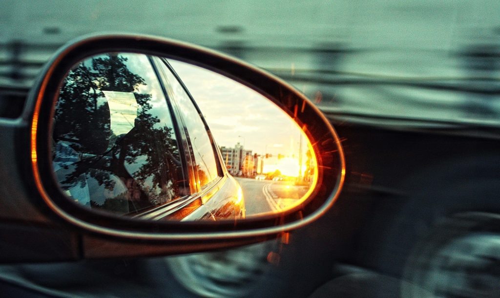 How to Identify Blind Spots and Use Your Mirrors to Stay Safe on the Road